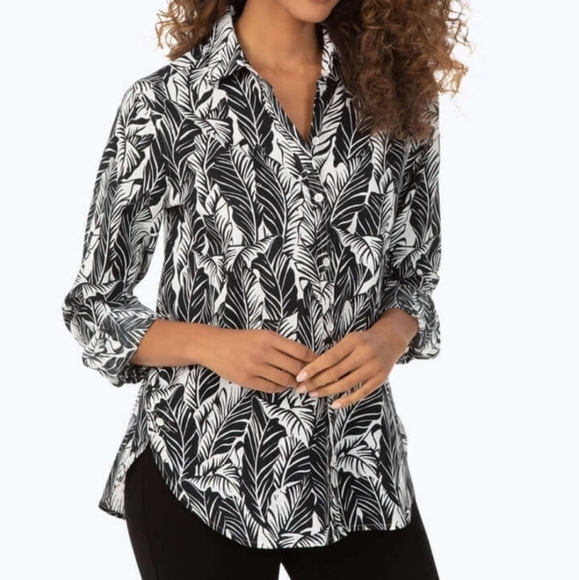Foxcroft | Palms Black White Tropical Leaf Print Button Front Shirt Wrinkle Free - Picture 2 of 5